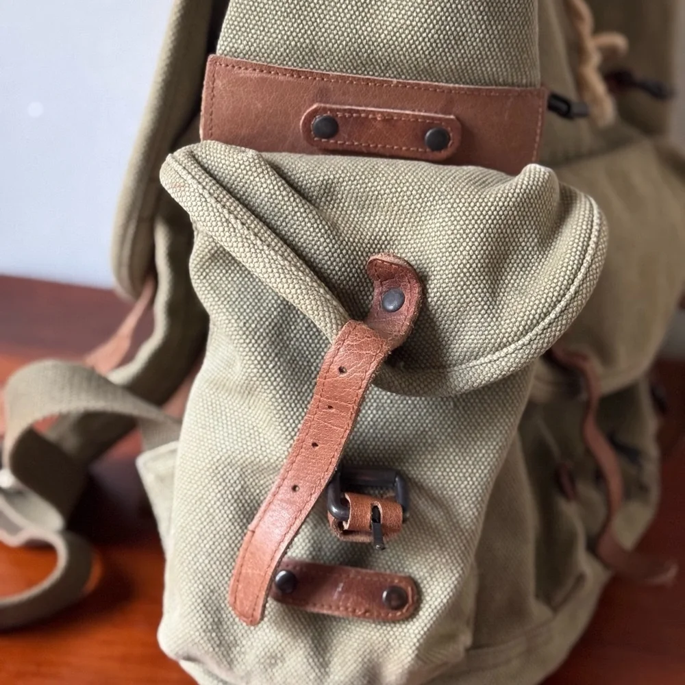 Vintage Kakadu TRADERS AUSTRALIA BROWN Canvas and  LEATHER BACKPACK BAG